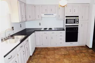 49410 S Park Cir, East Liverpool, OH 43920 - Photo 13