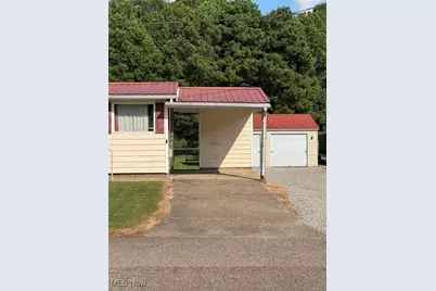 207 Walnut Street, New Haven, WV 25265 - Photo 3