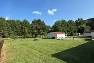 207 Walnut St, New Haven, WV 25265 - Photo 5