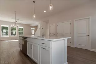 2265 E 97th St, Loveland, OH 44106 - Photo 9