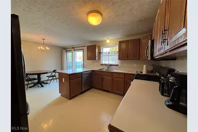 220 Woodland Street, Wellington, OH 44090 - Photo 5