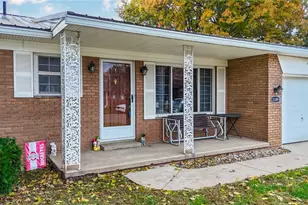 1109 4th St, Belpre, OH 45714 - Photo 5