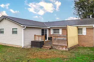 1109 4th St, Belpre, OH 45714 - Photo 29