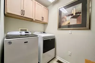 991 Croghan Way, Akron, OH 44321 - Photo 23