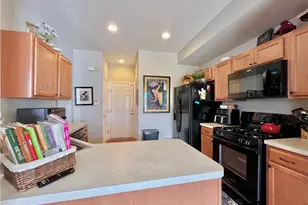 991 Croghan Way, Akron, OH 44321 - Photo 7