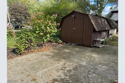 715 Crestview Drive, Boardman, OH 44512 - Photo 11