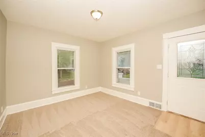 2104 11th Street, Akron, OH 44314 - Photo 5
