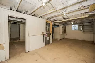 2104 11th St, Akron, OH 44314 - Photo 15