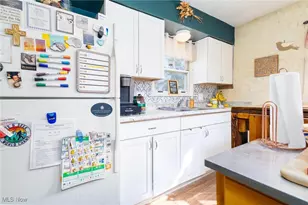 1253 Elmhurst Dr, Weirton, WV 26062 - Photo 11