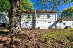 1253 Elmhurst Dr, Weirton, WV 26062 - Photo 5