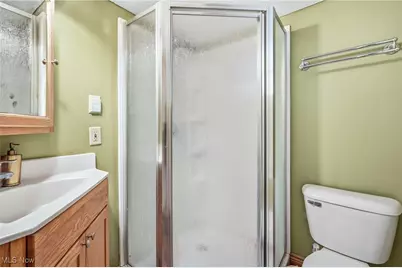 520 W Cambridge Street, Alliance, OH 44601 - Photo 9