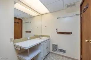 300 River Rd, Hinckley, OH 44233 - Photo 33