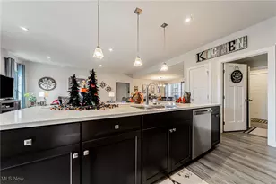 34691 Legends Way, Grafton, OH 44044 - Photo 7