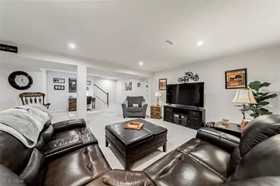 34691 Legends Way, Grafton, OH 44044 - Photo 21