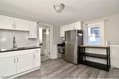 2061 W 33rd Street, Loveland, OH 44113 - Photo 17