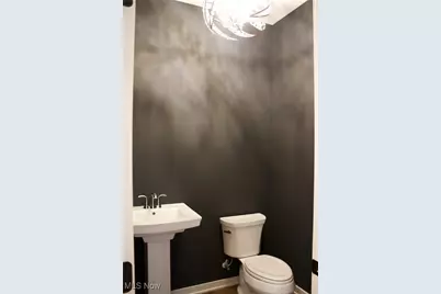 107 Town Centre Drive, Broadview Heights, OH 44147 - Photo 11