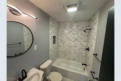 2640 Martha Avenue NE, Canton, OH 44705 - Photo 3