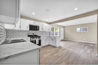 16817 Glenpark Avenue, Loveland, OH 44128 - Photo 11