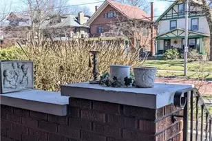 30 Casterton Ave, Akron, OH 44303 - Photo 3