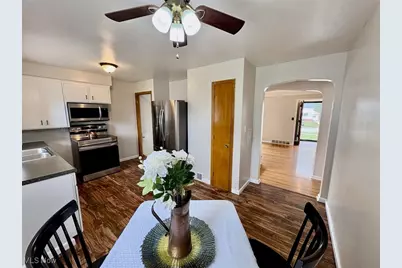 1807 E 294th Street, Wickliffe, OH 44092 - Photo 13