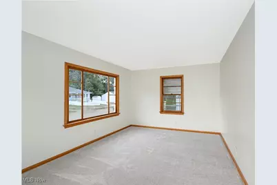 41 W Woodsdale Avenue, Akron, OH 44301 - Photo 9