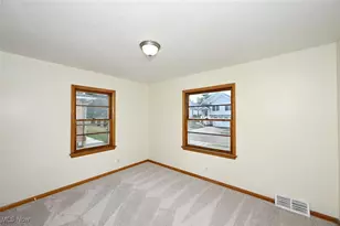 41 W Woodsdale Ave, Akron, OH 44301 - Photo 15