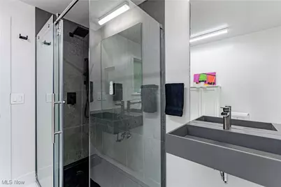 12866 Lake Shore Boulevard, Bratenahl, OH 44108 - Photo 27