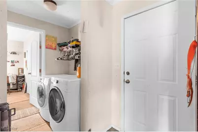 2859 Cheryl Avenue, Worthington, OH 44470 - Photo 7