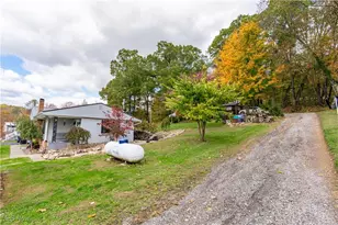 32038 Parkview, Hanoverton, OH 44423 - Photo 7