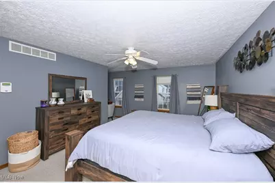 1139 Glencove Commons Drive, Brunswick, OH 44212 - Photo 17