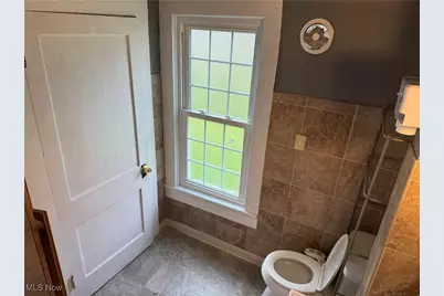 919 E 17th Street, Ashtabula, OH 44004 - Photo 11