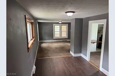919 E 17th Street, Ashtabula, OH 44004 - Photo 9