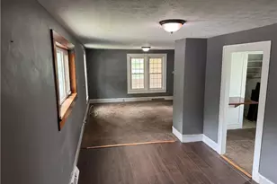 919 E 17th St, Ashtabula, OH 44004 - Photo 9