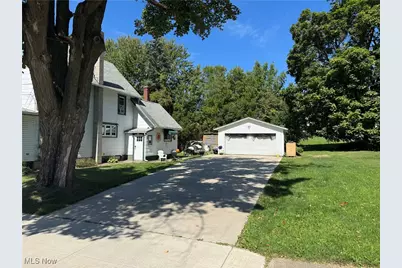 919 E 17th Street, Ashtabula, OH 44004 - Photo 3