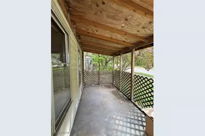 211 W 58th Street, Ashtabula, OH 44004 - Photo 3