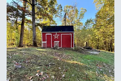 905 Ridgewood Boulevard, Belpre, OH 45714 - Photo 5