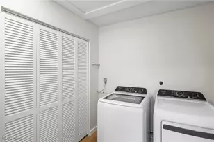 13410 Wainfleet Ave, Loveland, OH 44135 - Photo 7