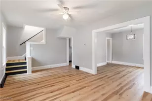 345 E Indiana Ave, Sebring, OH 44672 - Photo 9