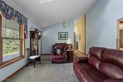 9732 Erie Avenue SW, Beach City, OH 44608 - Photo 5