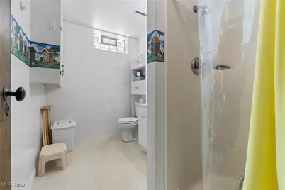 9732 Erie Avenue SW, Beach City, OH 44608 - Photo 33