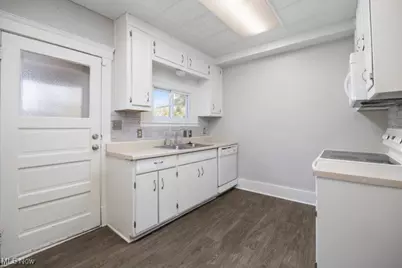 276 Harrison Street, Elyria, OH 44035 - Photo 9