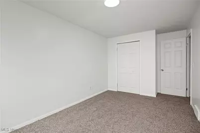 4543 Norfolk Avenue, Lorain, OH 44055 - Photo 25