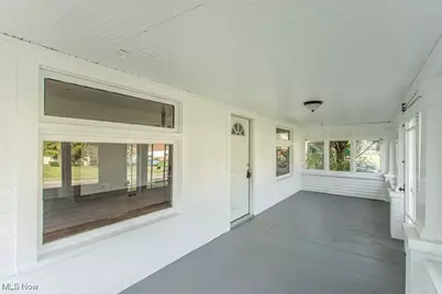 154 S Schenley Avenue, Youngstown, OH 44509 - Photo 5