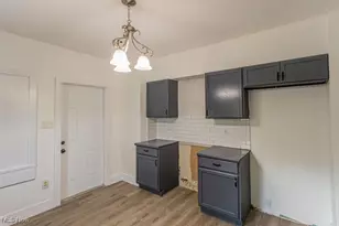 154 S Schenley Ave, Youngstown, OH 44509 - Photo 13