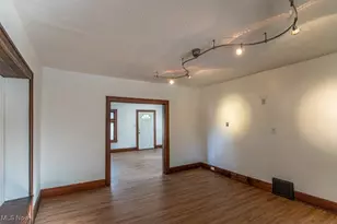 154 S Schenley Ave, Youngstown, OH 44509 - Photo 11