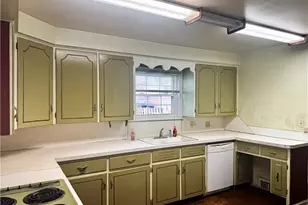 22 N Arlington Ave, Niles, OH 44446 - Photo 9