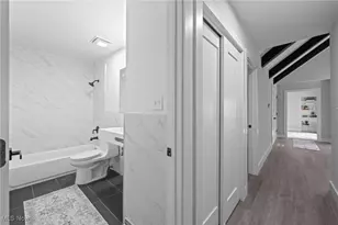 375 Big Bend Cir, Barberton, OH 44203 - Photo 37