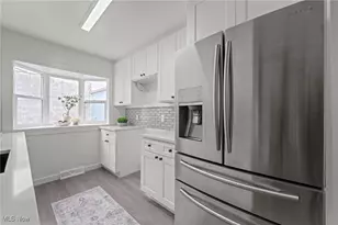 375 Big Bend Cir, Barberton, OH 44203 - Photo 17