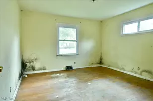 1200 Patchen Ave SE, Warren, OH 44484 - Photo 9