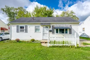 2303 Bollinger Ave NE, Canton, OH 44705 - Photo 1